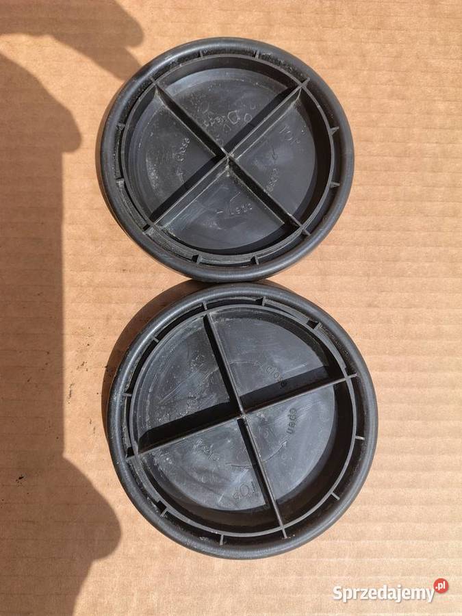 Zaślepka dekielek reflektora Ford Fiesta mk7 2 sprzedam