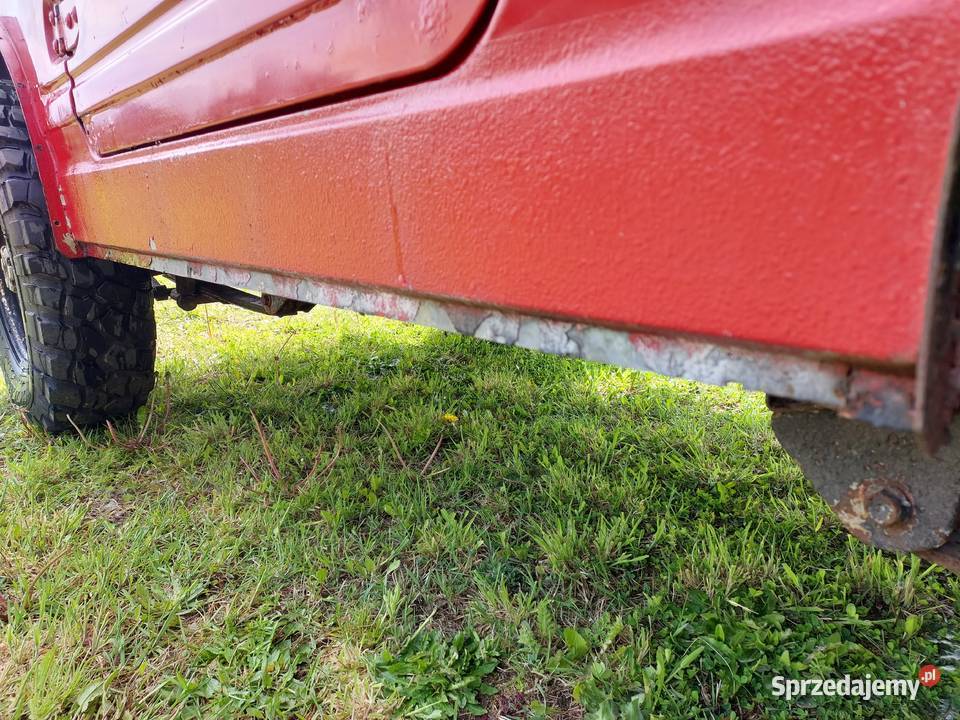 Suzuki samurai 13 nieuszkodzony Samurai pomorskie Kołczygłowy