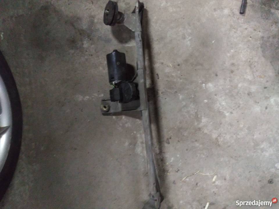 VOLVO V70 2000 SILNIK WYCIERACZEK Rok produkcji 2000 Mircze sprzedam