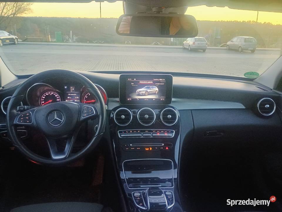 Mercedes W205 C200 4MATIC 9GTRONIC serwisowany w ASO Starachowice sprzedam