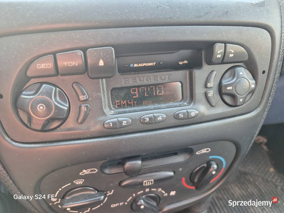 Radio Oryginalne z kodem Peugeot 206 Poznań