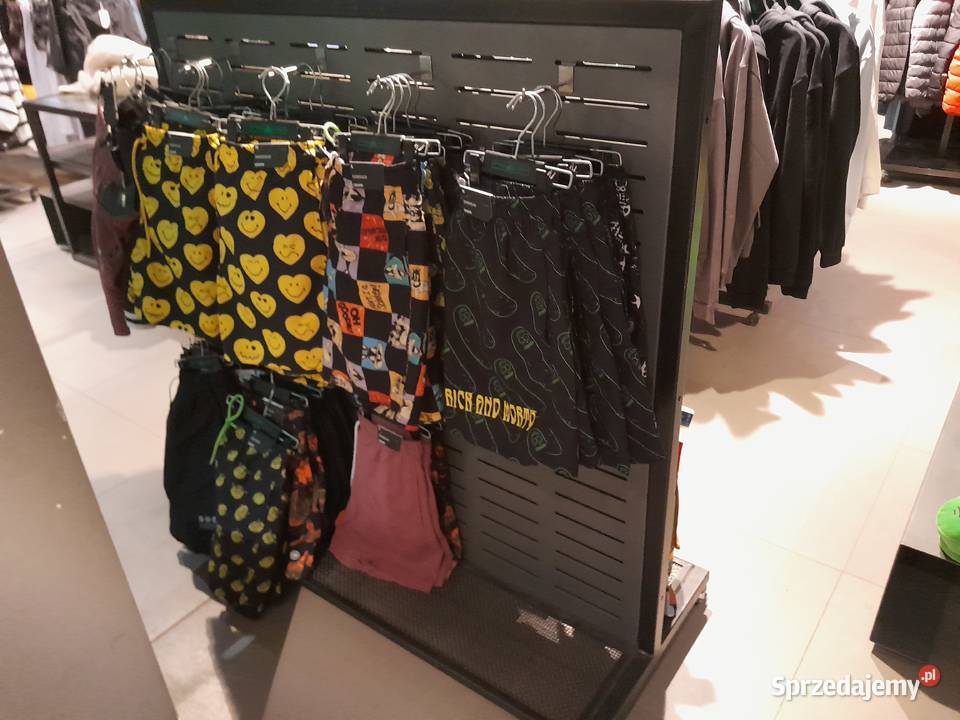 Ekspozytor akcesoria zawieszki sklep Gorlice