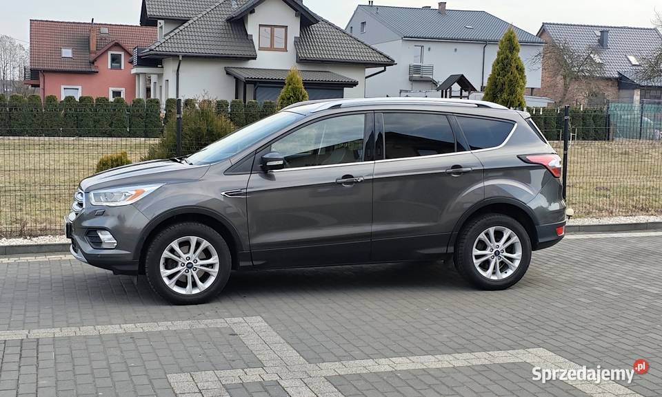 Ford Kuga Titanium 15 Benzyna bogate wyposażenie Rok produkcji 2017 Wola