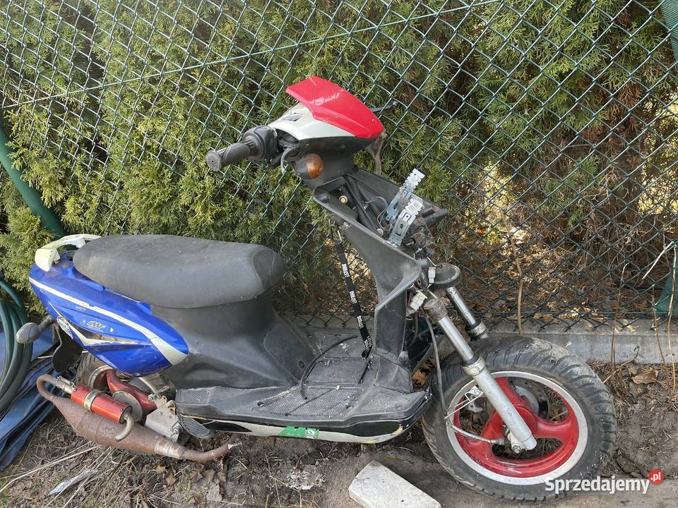 Skuter IMF Industrie motorower oddam 50cm3 Wesoła sprzedam