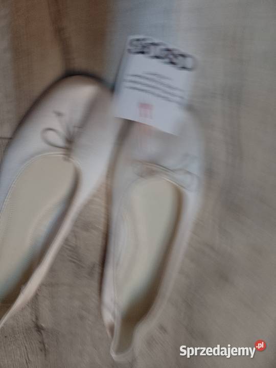 43 ASOS Design Ekskluzywne białe baleriny Kraków sprzedam