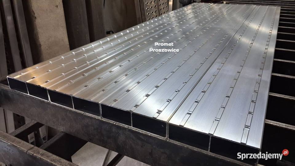 2 Najazdy Aluminiowe Panelowe 32 Frezowane małopolskie Proszowice