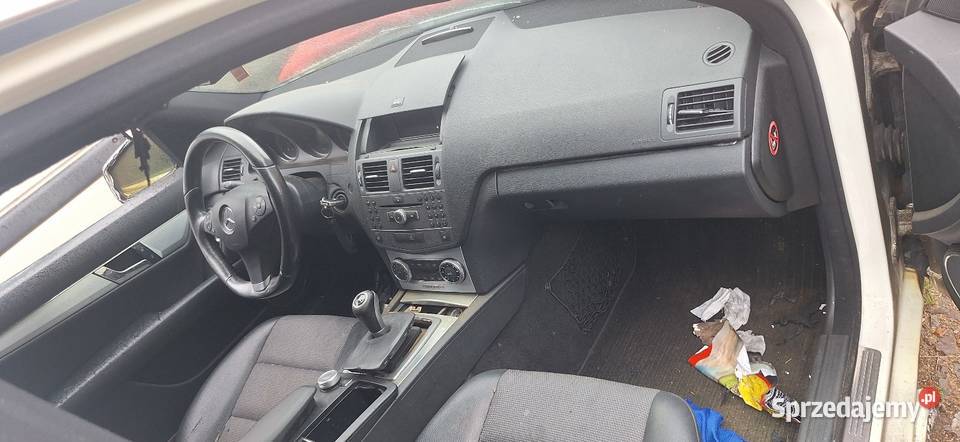 Mercedes w204 części uszkodzony