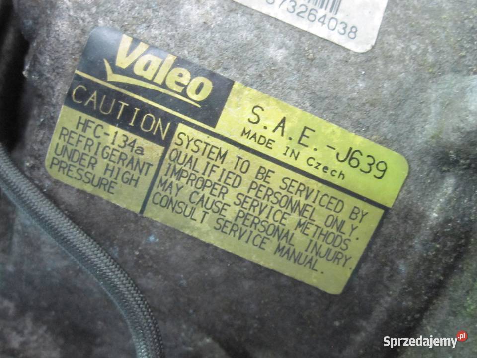 FREELANDER II 20 TD4 sprężarka klimatyzacji osobowe