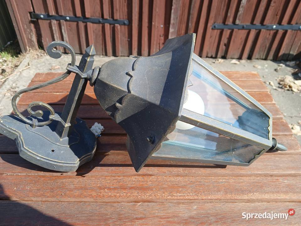 Kinkiet ścienny zewnętrzny czarny metalowy Gniezno