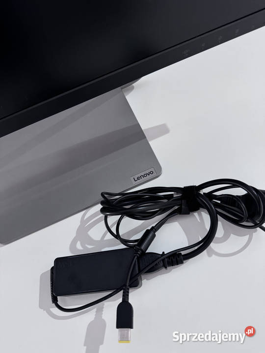 Syndyk sprzeda używany sprzęt komputerowy sprzedam