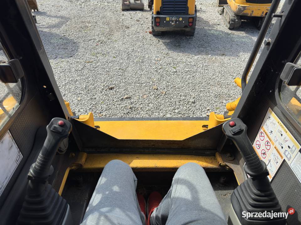 Miniładowarka Bobcat Hyundai HSL6507A Ładna 4x4