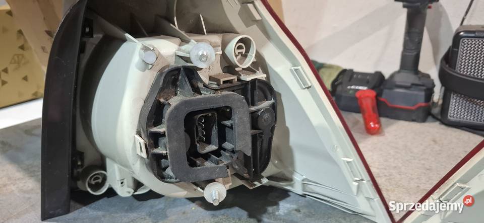 Lampy tylnie golf 5 Lemierzyce