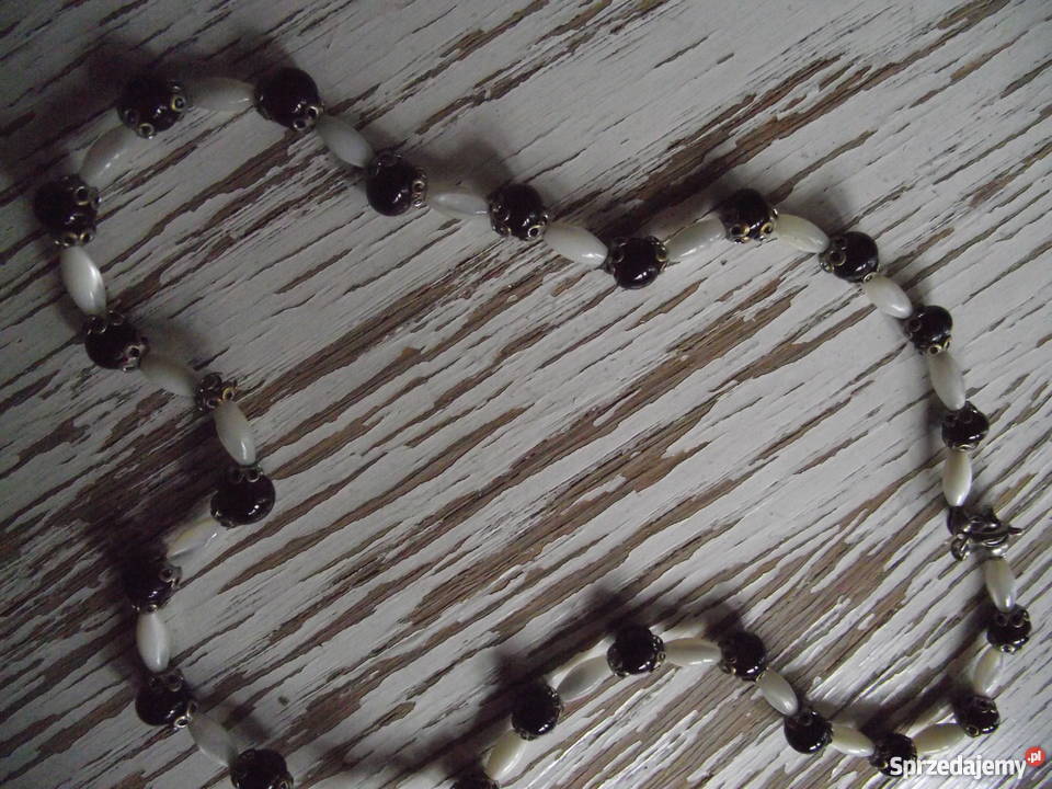 WIEKOWY NASZYJNIK Z BURGUNDOWYMI KAMIENIAMI I Piła