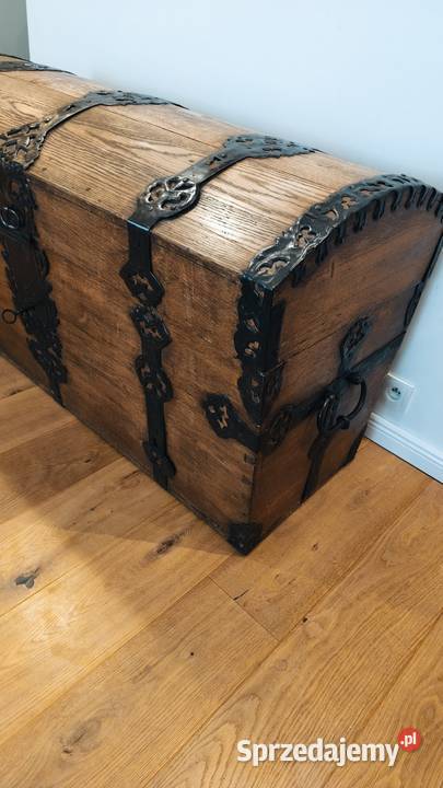 Stara oryginalna skrzynia XVIII wieczna