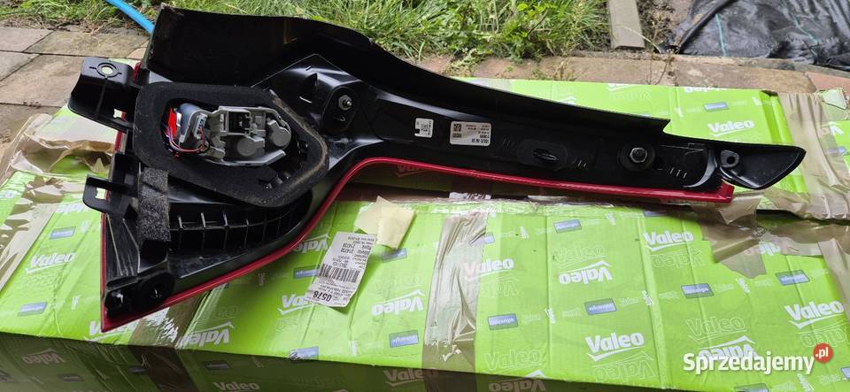 Lampa led Volvo v60 31395928 prawa strona Łódź