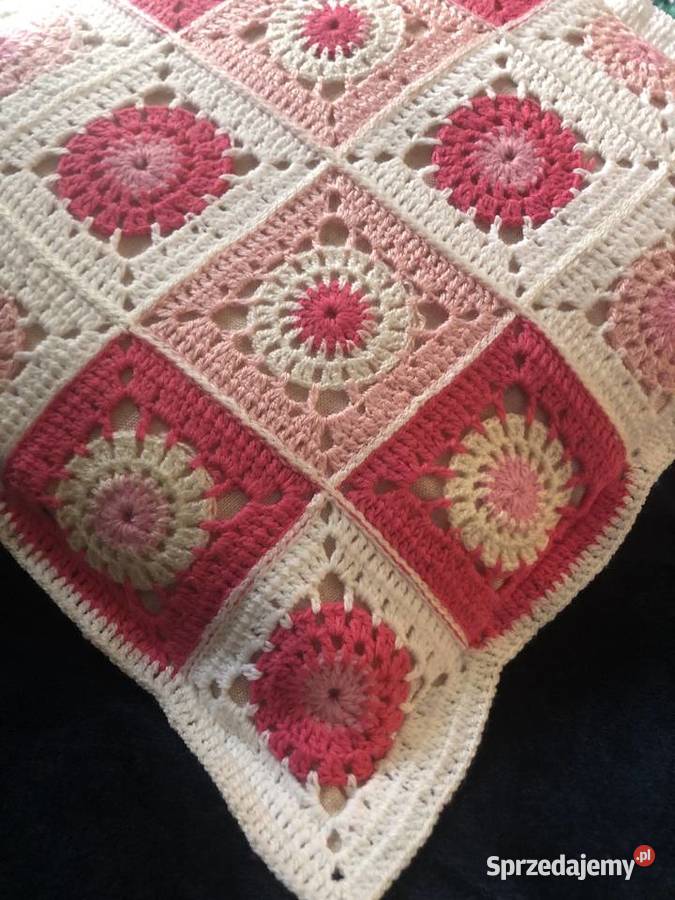 Poszewki na poduszki z kwadratów Babuni NOWE na Zegrze