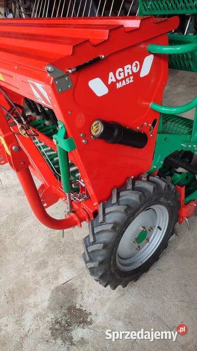 Siewnik agromasz talerzowy poznaniak Polonez