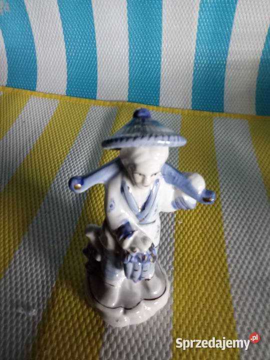 Figurkę sprzedam Borówno sprzedam