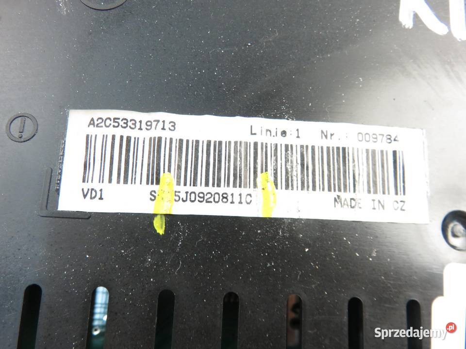 LICZNIK SKODA FABIA II 14 TDI 5J0920811C