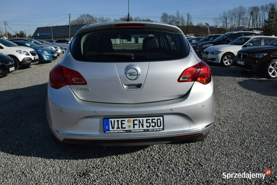 Opel Astra 14B 2015r 149 Sprowadzony Opłacony J manualna