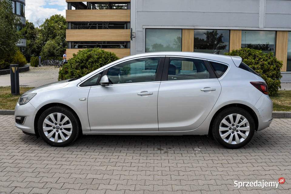 Opel Astra 16T Lift 2014 r Salon 1 właściciel Wrocław
