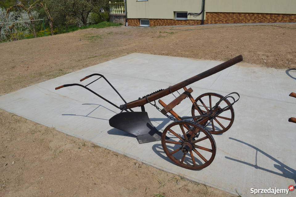 Wasąg pług tokarka śrutownik maszyna do szycia i Klimontów