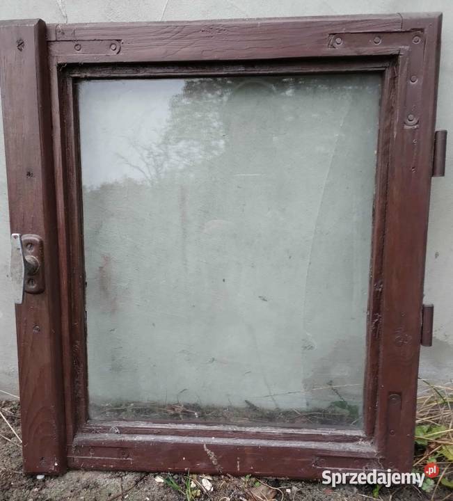 Oddam małe okna drewniane z demontażu bez futryn Gdynia