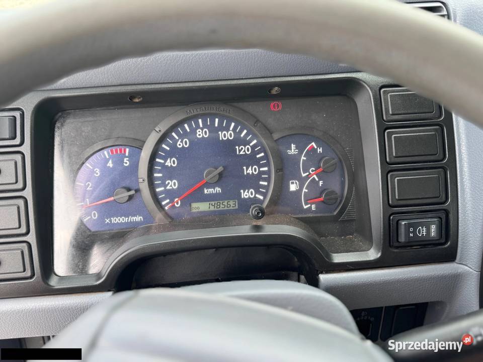 Mitsubishi Canter skrzyniowy 30 diesel 150 2010r Jawor