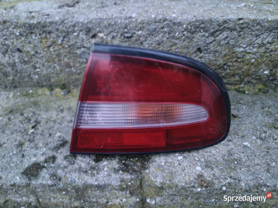 Mitsubishi Galant prawy tył lampa Prawe Żory