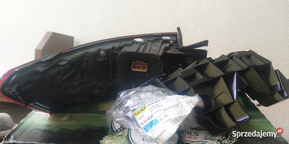 Vw Arteon lampa tylna prawa ślizgacz prawy Łódź