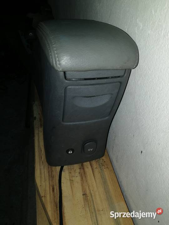 Tunel środkowy podłokietnik Laguna 2 podkarpackie