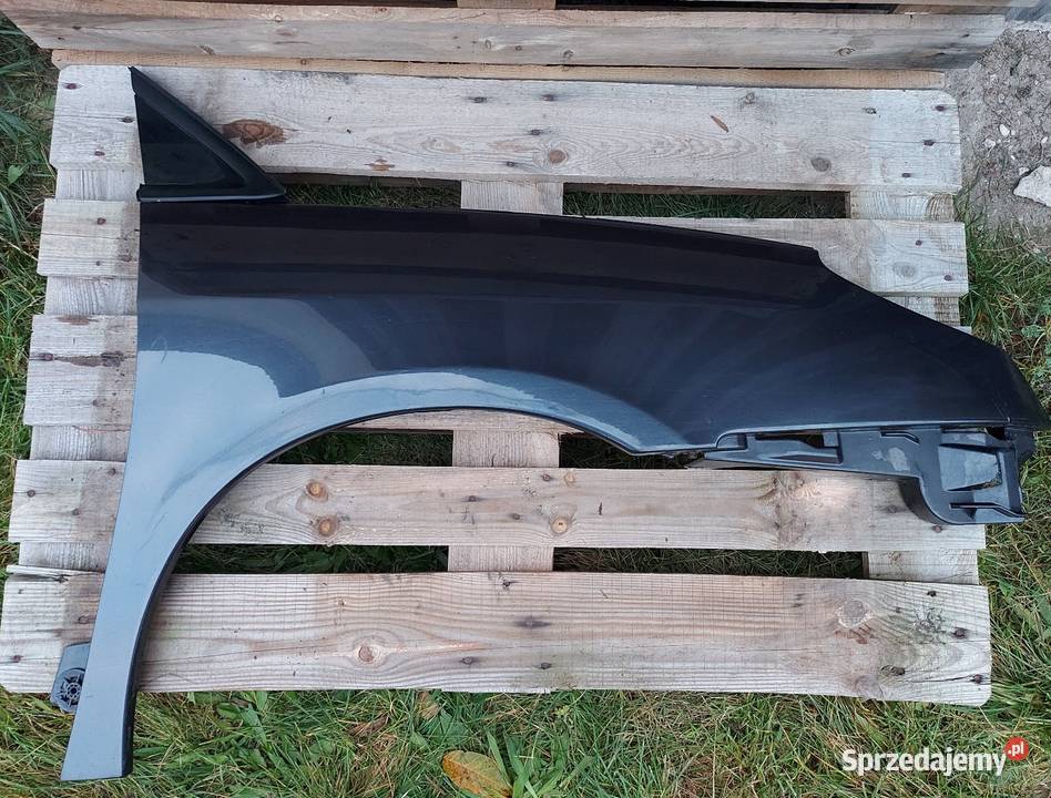 Błotnik przedni Citroen C8 prawy Konin