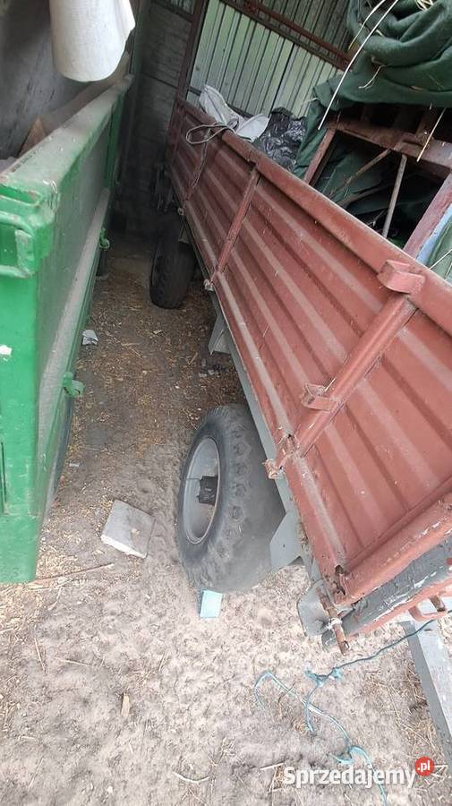 Sprzedam rozrzutnik 2osiowy świętokrzyskie Skowronno Górne sprzedam