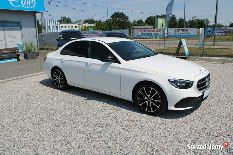 Mercedes E 200 Automat Kamera Gwarancja Salon nieuszkodzony Warszawa sprzedam