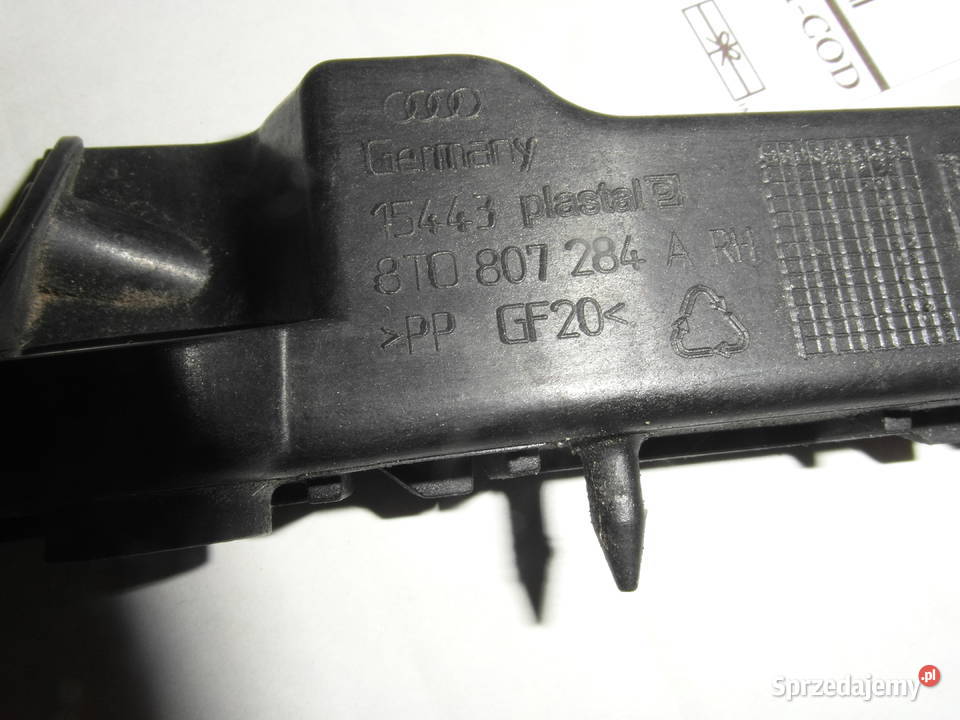 ŚLIZG BŁOTNIKA AUDI A5 8T LIFT PRAWY 8T0807284A