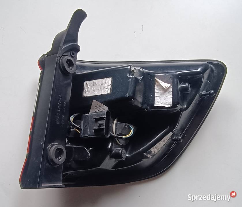 Lampa tył Dodge Durango lewa Motoryzacja Gdańsk