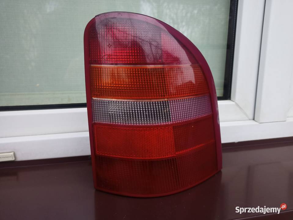 Ford Mondeo MK1 MK2 kombi lampa tył tylna prawa sprzedam