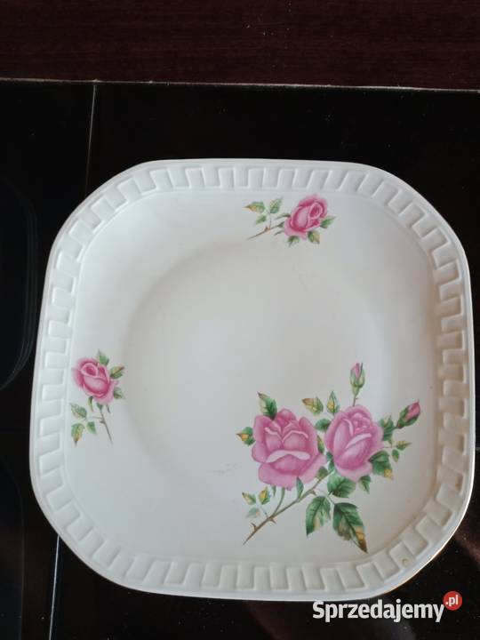 Talerze deserowe z porcelanyWawel
