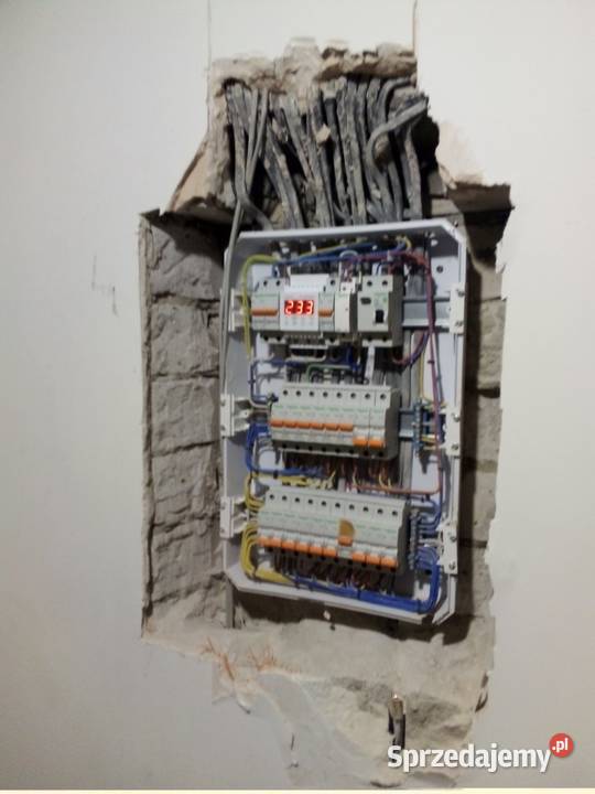 Rewizje do płytek drzwiczki rewizyjne