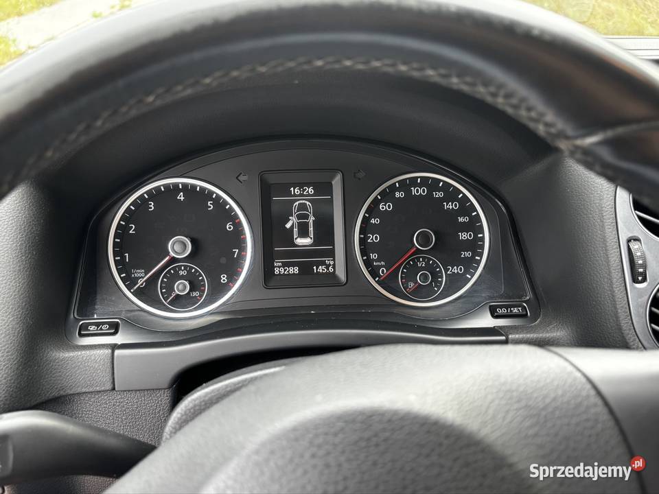 Tiguan 14 TSI 122 2016 95 przebiegu bezwypadkowy autoalarm sprzedam