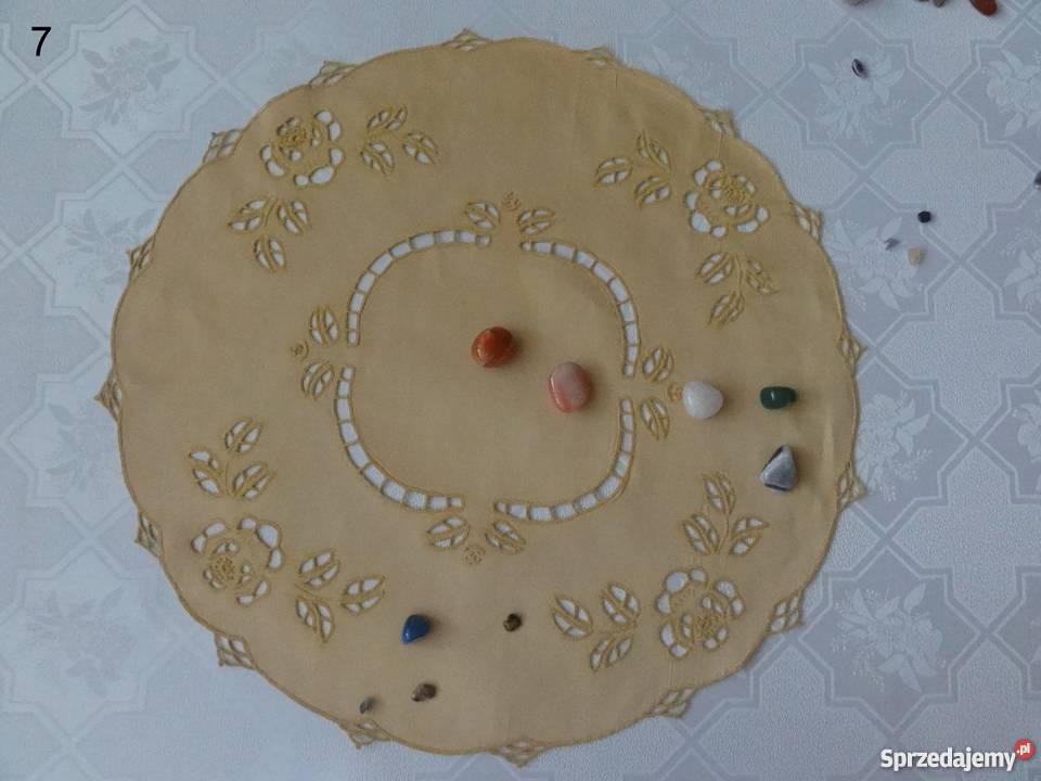 Serwetki kolorowe złote wyszywane haft Richelieu Lublin