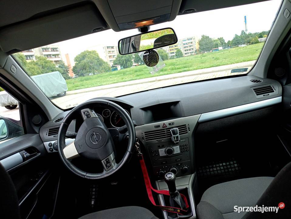 Opel Astra H 2006r 16 105 Instalacja LPG Klima
