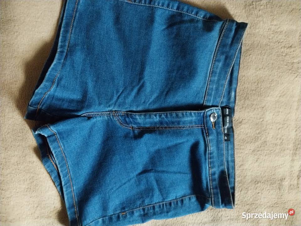 Krótkie spodenki jeansowe z elastyczną sportową