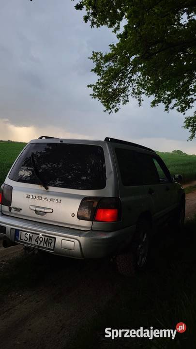 Subaru Forester SF Polift 20 225 LPG 2000cm3 Trawniki