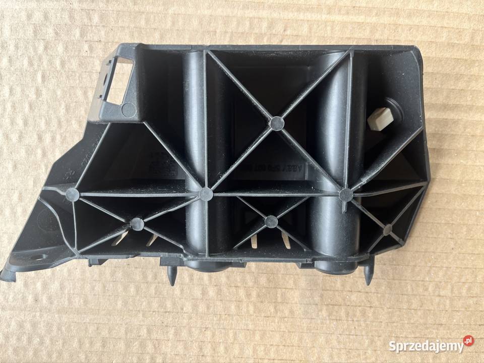 ŚLIZG ZDERZAKA 5F0807050 SEAT LEON III 5F PRAWY Międzychód