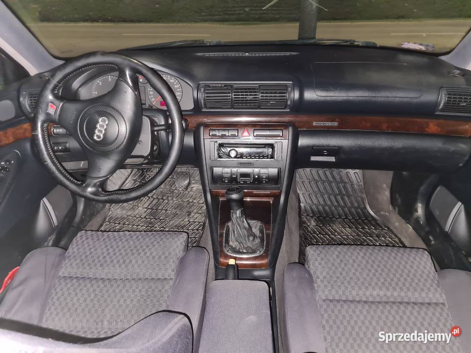 Sprzedam Audi A4B5 quattro 1999r A4 Samochody osobowe Dzierzkowice-Rynek