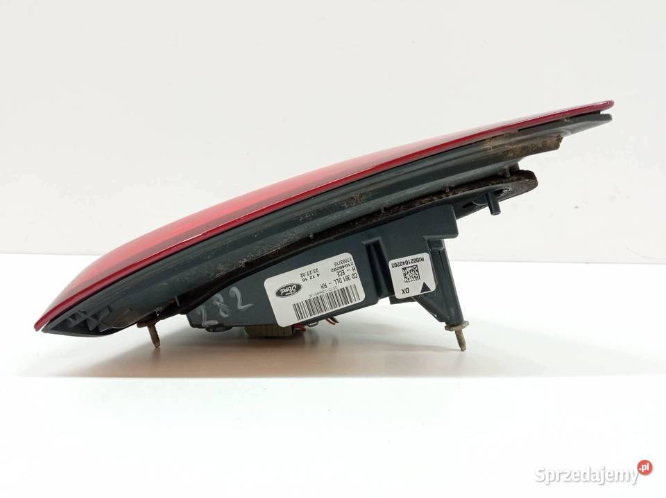 LAMPA TYŁ W KLAPĘ PRAWA 5D HB DS7313A602JE Ford Rok produkcji 2016