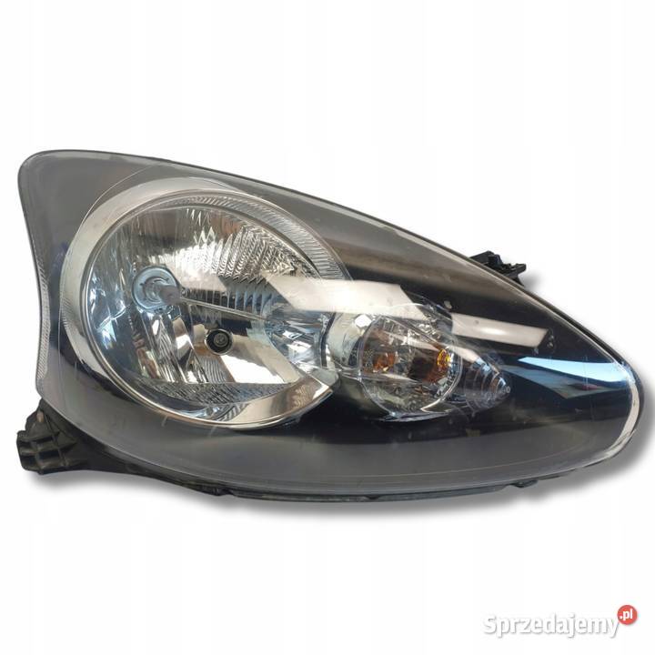 LAMPA PRAWA Toyota Aygo PRZEDNIA prawy przód osobowe Lampy przednie Rudka