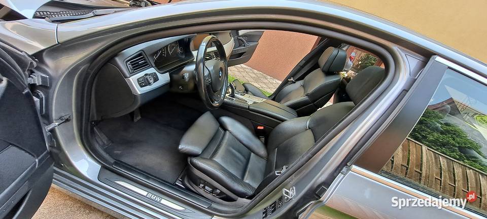 Sprzedam BMW F10 520i benzyna automat MPakiet 292000km Seria 5 mazowieckie Ostrołęka