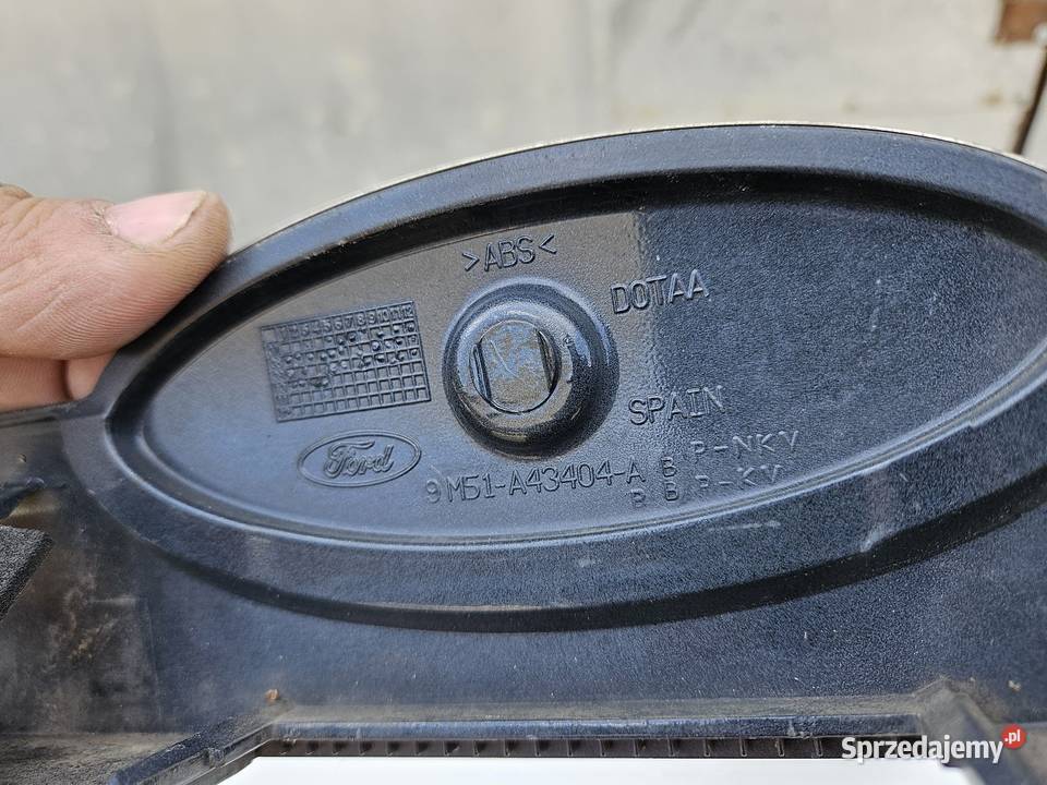 FORD FOCUS MK2 II LIFT 0711 BLENDA LISTWA KLAPY Międzychód